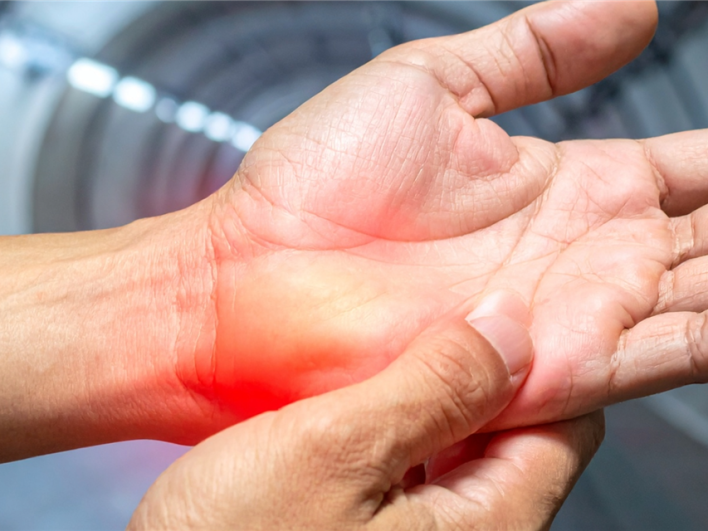 Studie: Berufliche Belastungen erhöhen das Risiko für Karpaltunnelsyndrom