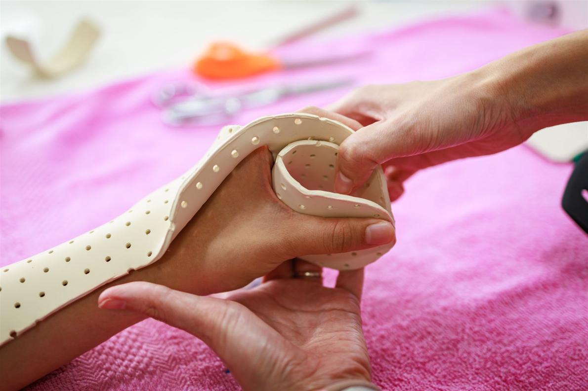 AdobeStock_529850040-Schienenbau